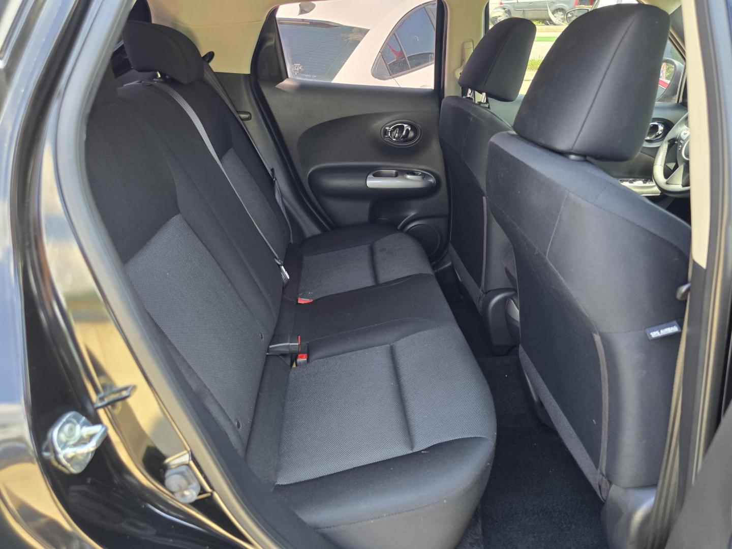 2014 BLUE Nissan Juke S (JN8AF5MR5ET) with an 1.6L L4 DOHC 16V engine, Continuously Variable Transmission transmission, located at 2660 S.Garland Avenue, Garland, TX, 75041, (469) 298-3118, 32.885551, -96.655602 - Photo#16