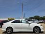 2014 DIAMOND WHITE Toyota Camry SE SPORT (4T1BF1FKXEU) with an 2.5L L4 DOHC 16V engine, 6-Speed Automatic transmission, located at 2660 S.Garland Avenue, Garland, TX, 75041, (469) 298-3118, 32.885551, -96.655602 - Photo#2