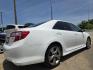 2014 DIAMOND WHITE Toyota Camry SE SPORT (4T1BF1FKXEU) with an 2.5L L4 DOHC 16V engine, 6-Speed Automatic transmission, located at 2660 S.Garland Avenue, Garland, TX, 75041, (469) 298-3118, 32.885551, -96.655602 - Photo#3