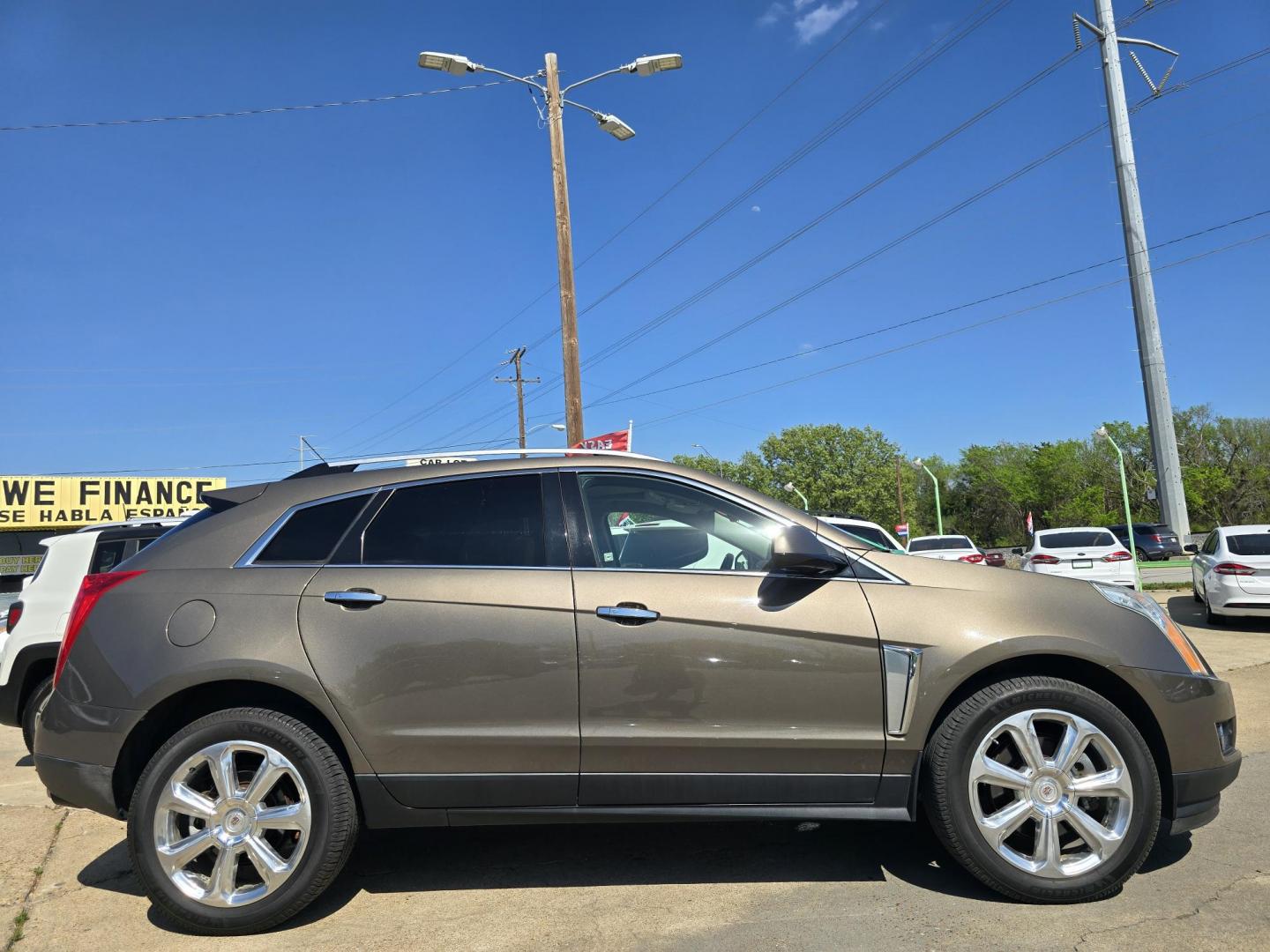 2015 GRAY Cadillac SRX Performance Collection FWD (3GYFNCE34FS) with an 3.6L V6 DOHC 24V FFV engine, 6-Speed Automatic transmission, located at 2660 S.Garland Avenue, Garland, TX, 75041, (469) 298-3118, 32.885551, -96.655602 - Photo#2