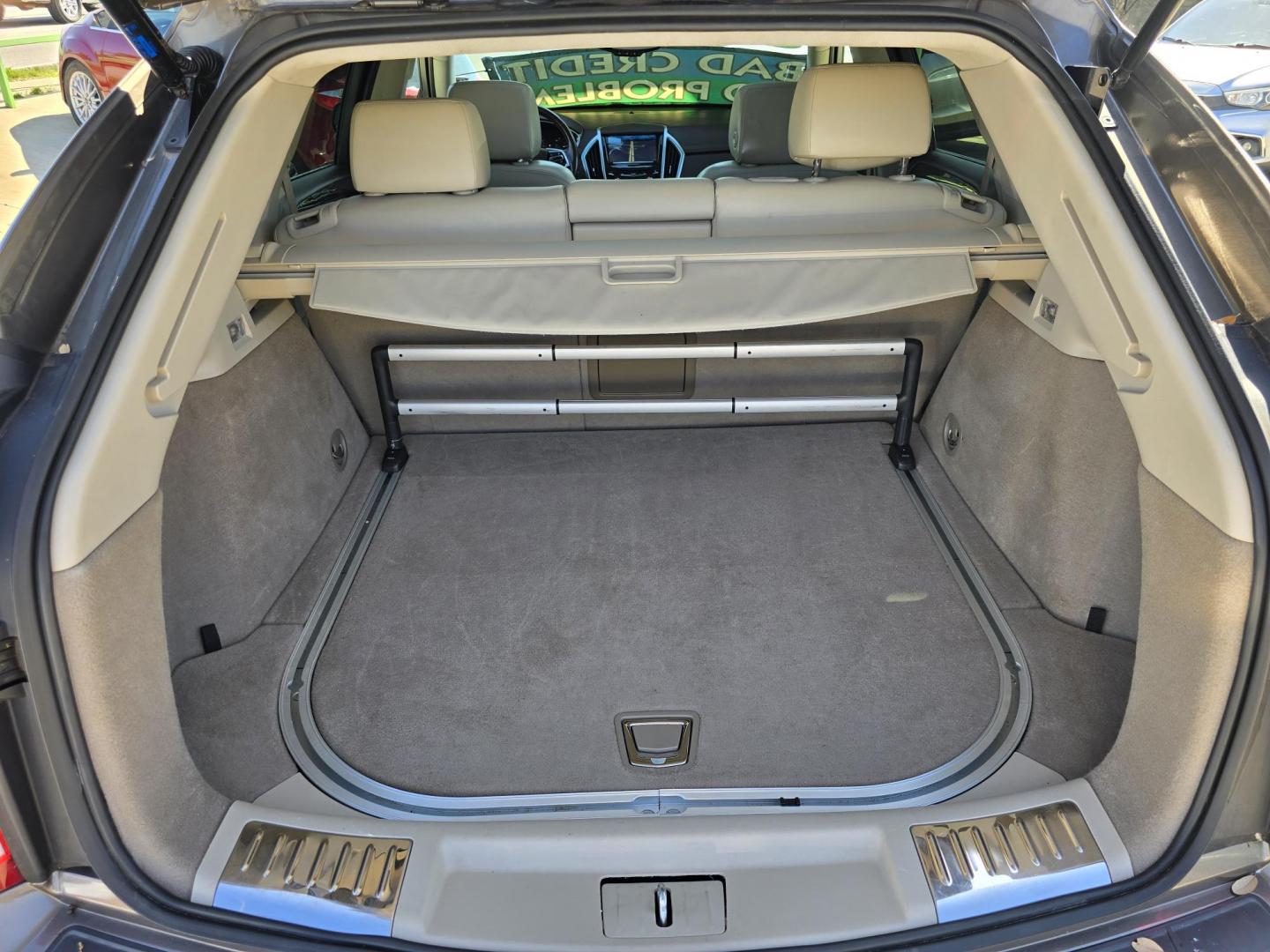 2015 GRAY Cadillac SRX Performance Collection FWD (3GYFNCE34FS) with an 3.6L V6 DOHC 24V FFV engine, 6-Speed Automatic transmission, located at 2660 S.Garland Avenue, Garland, TX, 75041, (469) 298-3118, 32.885551, -96.655602 - Photo#21