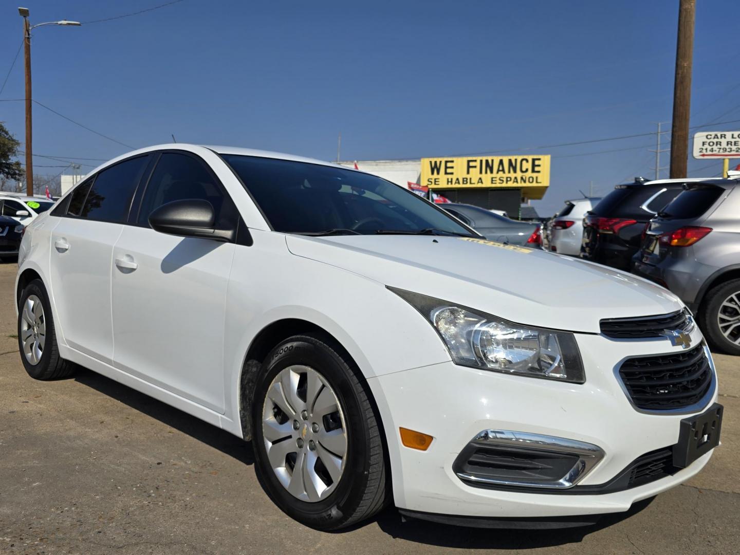 2015 WHITE Chevrolet Cruze LS (1G1PA5SH0F7) with an 1.8L L4 DOHC 16V FFV engine, 6-Speed Automatic transmission, located at 2660 S.Garland Avenue, Garland, TX, 75041, (469) 298-3118, 32.885551, -96.655602 - CASH$$$$$$$ CAR!!! This is a very well cared for 2015 Chevy Cruze LS Sedan! SUPER CLEAN! LIKE NEW! MUST SEE! Come in for a test drive today. We are open from 10am-7pm Monday-Saturday. - Photo#1