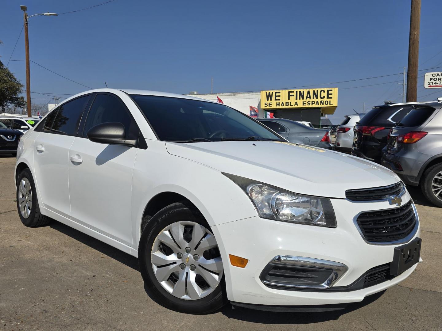 2015 WHITE Chevrolet Cruze LS (1G1PA5SH0F7) with an 1.8L L4 DOHC 16V FFV engine, 6-Speed Automatic transmission, located at 2660 S.Garland Avenue, Garland, TX, 75041, (469) 298-3118, 32.885551, -96.655602 - CASH$$$$$$$ CAR!!! This is a very well cared for 2015 Chevy Cruze LS Sedan! SUPER CLEAN! LIKE NEW! MUST SEE! Come in for a test drive today. We are open from 10am-7pm Monday-Saturday. - Photo#0