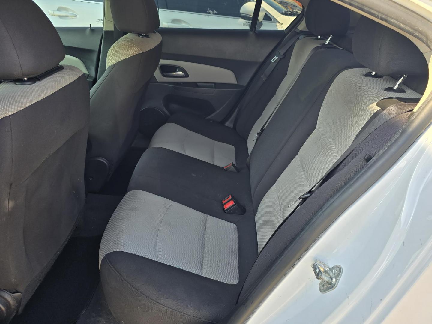 2015 WHITE Chevrolet Cruze LS (1G1PA5SH0F7) with an 1.8L L4 DOHC 16V FFV engine, 6-Speed Automatic transmission, located at 2660 S.Garland Avenue, Garland, TX, 75041, (469) 298-3118, 32.885551, -96.655602 - CASH$$$$$$$ CAR!!! This is a very well cared for 2015 Chevy Cruze LS Sedan! SUPER CLEAN! LIKE NEW! MUST SEE! Come in for a test drive today. We are open from 10am-7pm Monday-Saturday. - Photo#14