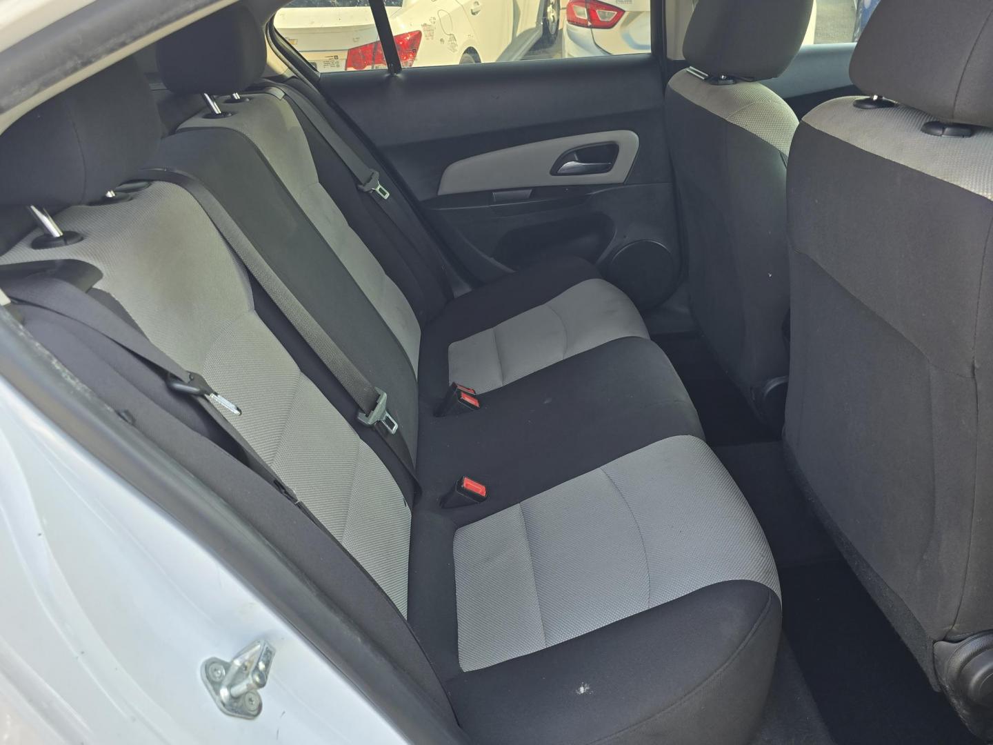 2015 WHITE Chevrolet Cruze LS (1G1PA5SH0F7) with an 1.8L L4 DOHC 16V FFV engine, 6-Speed Automatic transmission, located at 2660 S.Garland Avenue, Garland, TX, 75041, (469) 298-3118, 32.885551, -96.655602 - CASH$$$$$$$ CAR!!! This is a very well cared for 2015 Chevy Cruze LS Sedan! SUPER CLEAN! LIKE NEW! MUST SEE! Come in for a test drive today. We are open from 10am-7pm Monday-Saturday. - Photo#15