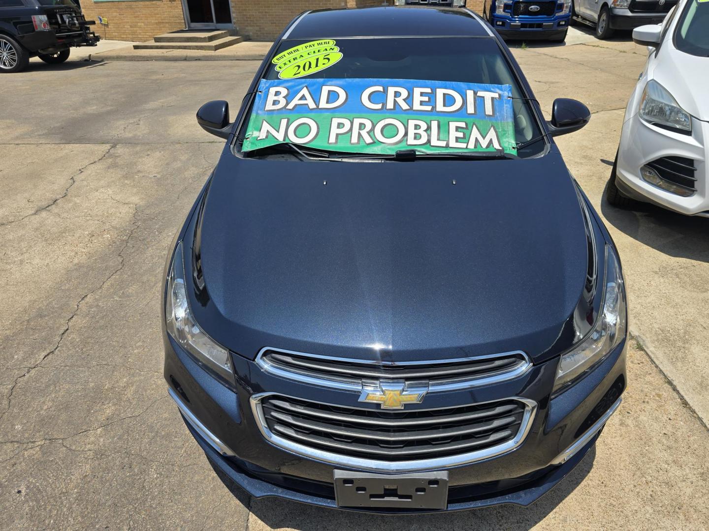 2015 Chevrolet Cruze 2LT (1G1PE5SB8F7) with an 1.4L L4 DOHC 16V TURBO engine, 6-Speed Automatic transmission, located at 2660 S.Garland Avenue, Garland, TX, 75041, (469) 298-3118, 32.885551, -96.655602 - Photo#8