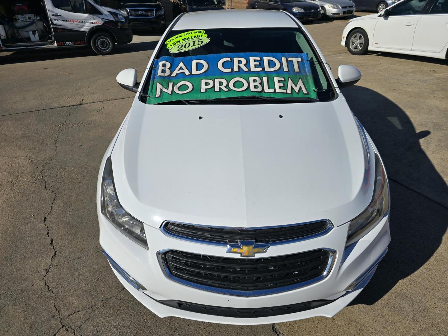 2015 WHITE Chevrolet Cruze LT (1G1PC5SB6F7) with an 1.4L L4 DOHC 16V TURBO engine, 6-Speed Automatic transmission, located at 2660 S.Garland Avenue, Garland, TX, 75041, (469) 298-3118, 32.885551, -96.655602 - Photo#8