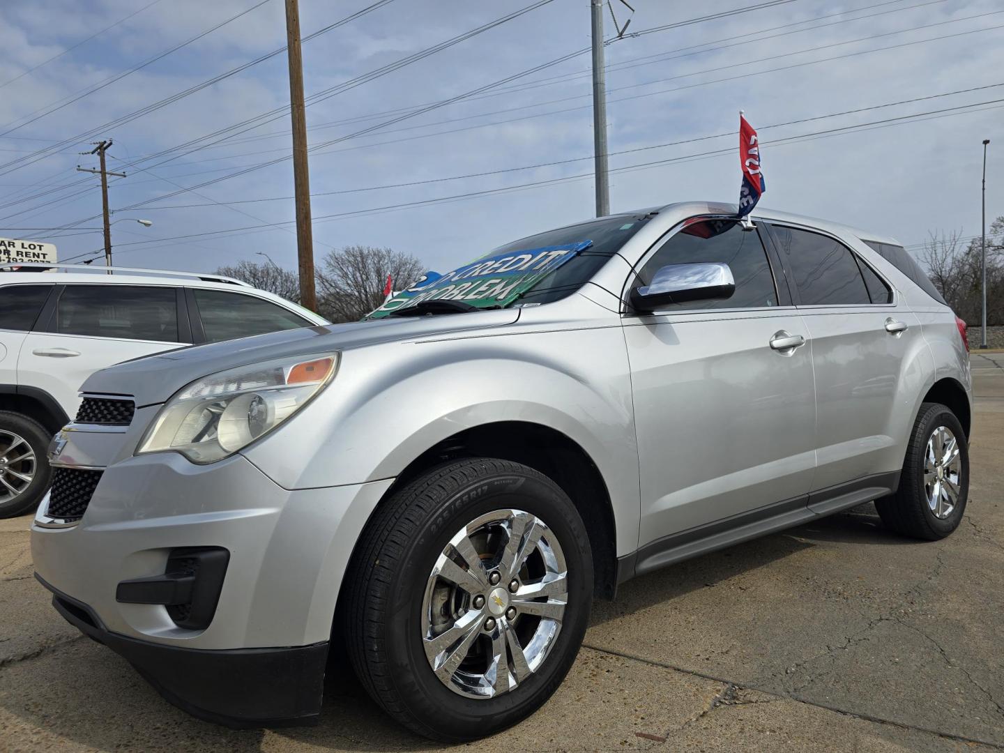 2015 SILVER Chevrolet Equinox LS (2GNALAEK9F1) with an 2.4L L4 DOHC 16V FFV engine, 6-Speed Automatic transmission, located at 2660 S.Garland Avenue, Garland, TX, 75041, (469) 298-3118, 32.885551, -96.655602 - Photo#7