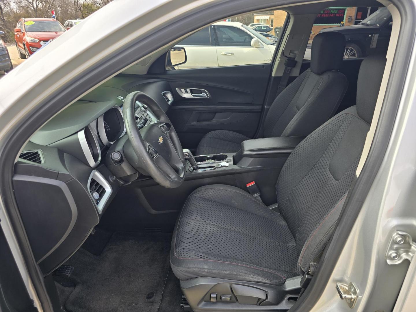 2015 SILVER Chevrolet Equinox LS (2GNALAEK9F1) with an 2.4L L4 DOHC 16V FFV engine, 6-Speed Automatic transmission, located at 2660 S.Garland Avenue, Garland, TX, 75041, (469) 298-3118, 32.885551, -96.655602 - Photo#11