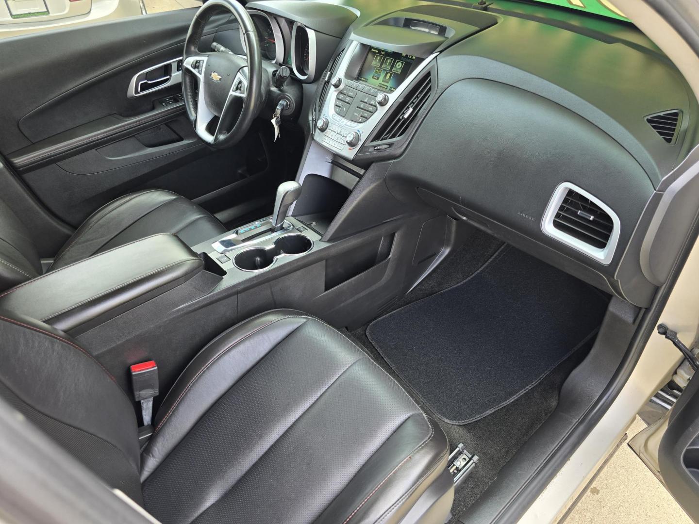 2015 GOLD Chevrolet Equinox 2LT (2GNALCEK1F6) with an 2.4L L4 DOHC 16V FFV engine, 6-Speed Automatic transmission, located at 2660 S.Garland Avenue, Garland, TX, 75041, (469) 298-3118, 32.885551, -96.655602 - Photo#21