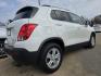 2015 WHITE Chevrolet Trax LT (KL7CJLSB0FB) with an 1.4L L4 DOHC 16V FFV engine, AUTO transmission, located at 2660 S.Garland Avenue, Garland, TX, 75041, (469) 298-3118, 32.885551, -96.655602 - Photo#6