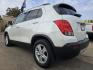 2015 WHITE Chevrolet Trax LT (KL7CJLSB0FB) with an 1.4L L4 DOHC 16V FFV engine, AUTO transmission, located at 2660 S.Garland Avenue, Garland, TX, 75041, (469) 298-3118, 32.885551, -96.655602 - Photo#8