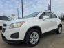 2015 WHITE Chevrolet Trax LT (KL7CJLSB0FB) with an 1.4L L4 DOHC 16V FFV engine, AUTO transmission, located at 2660 S.Garland Avenue, Garland, TX, 75041, (469) 298-3118, 32.885551, -96.655602 - Photo#10