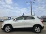 2015 WHITE Chevrolet Trax LT (KL7CJLSB0FB) with an 1.4L L4 DOHC 16V FFV engine, AUTO transmission, located at 2660 S.Garland Avenue, Garland, TX, 75041, (469) 298-3118, 32.885551, -96.655602 - Photo#9