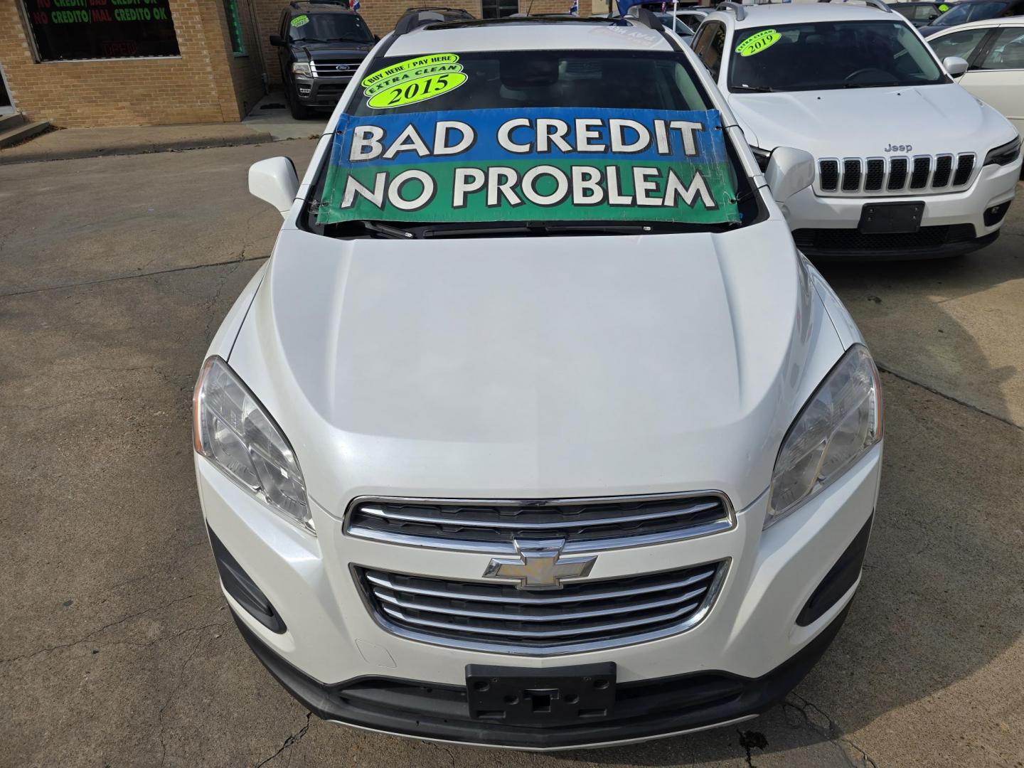 2015 WHITE Chevrolet Trax LT (KL7CJLSB0FB) with an 1.4L L4 DOHC 16V FFV engine, AUTO transmission, located at 2660 S.Garland Avenue, Garland, TX, 75041, (469) 298-3118, 32.885551, -96.655602 - Photo#11