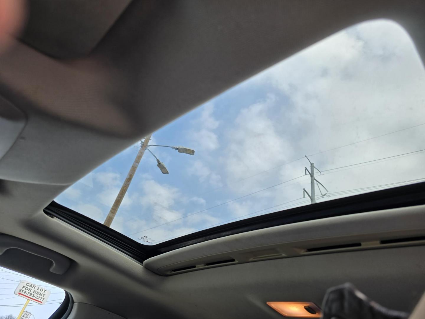 2015 WHITE Chevrolet Trax LT (KL7CJLSB0FB) with an 1.4L L4 DOHC 16V FFV engine, AUTO transmission, located at 2660 S.Garland Avenue, Garland, TX, 75041, (469) 298-3118, 32.885551, -96.655602 - Photo#20