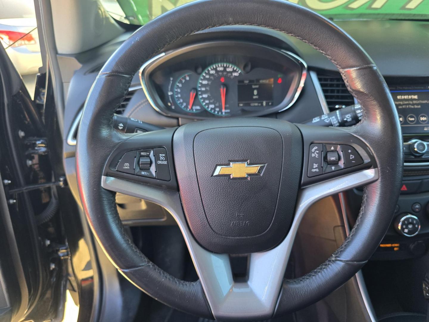 2015 WHITE Chevrolet Trax LS (3GNCJKSB1FL) with an 1.4L L4 DOHC 16V FFV engine, AUTO transmission, located at 2660 S.Garland Avenue, Garland, TX, 75041, (469) 298-3118, 32.885551, -96.655602 - Photo#12