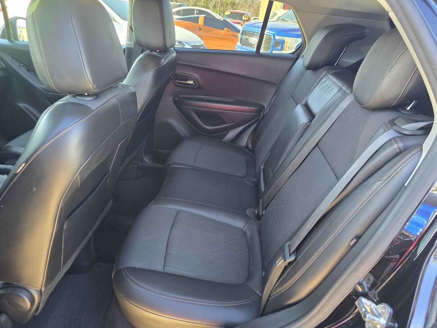 2015 WHITE Chevrolet Trax LS (3GNCJKSB1FL) with an 1.4L L4 DOHC 16V FFV engine, AUTO transmission, located at 2660 S.Garland Avenue, Garland, TX, 75041, (469) 298-3118, 32.885551, -96.655602 - Photo#16