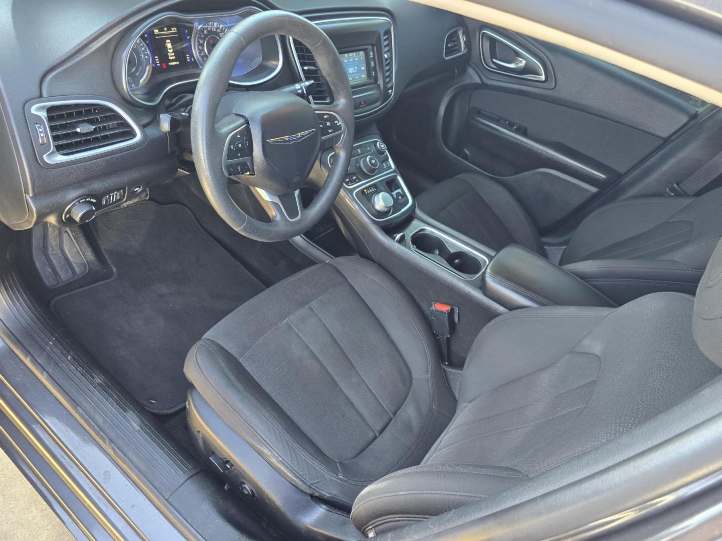 2015 BLACK Chrysler 200 LX (1C3CCCFB2FN) with an 2.4L L4 DOHC 16V engine, 9-Speed Automatic transmission, located at 2660 S.Garland Avenue, Garland, TX, 75041, (469) 298-3118, 32.885551, -96.655602 - Photo#9