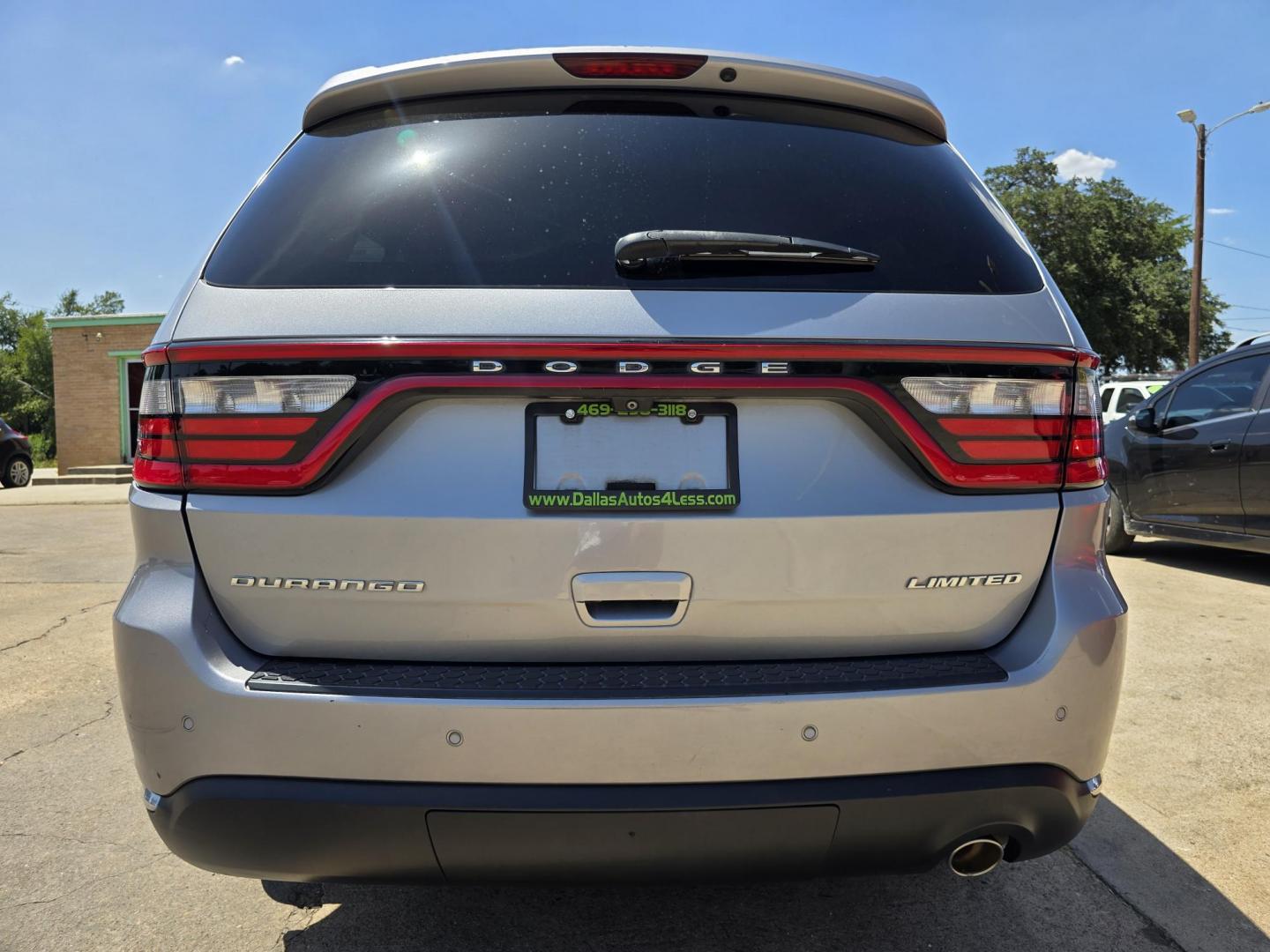 2015 GRAY Dodge Durango Limited (1C4RDHDG6FC) with an 3.6L V6 DOHC 24V engine, 8A transmission, located at 2660 S.Garland Avenue, Garland, TX, 75041, (469) 298-3118, 32.885551, -96.655602 - Photo#4