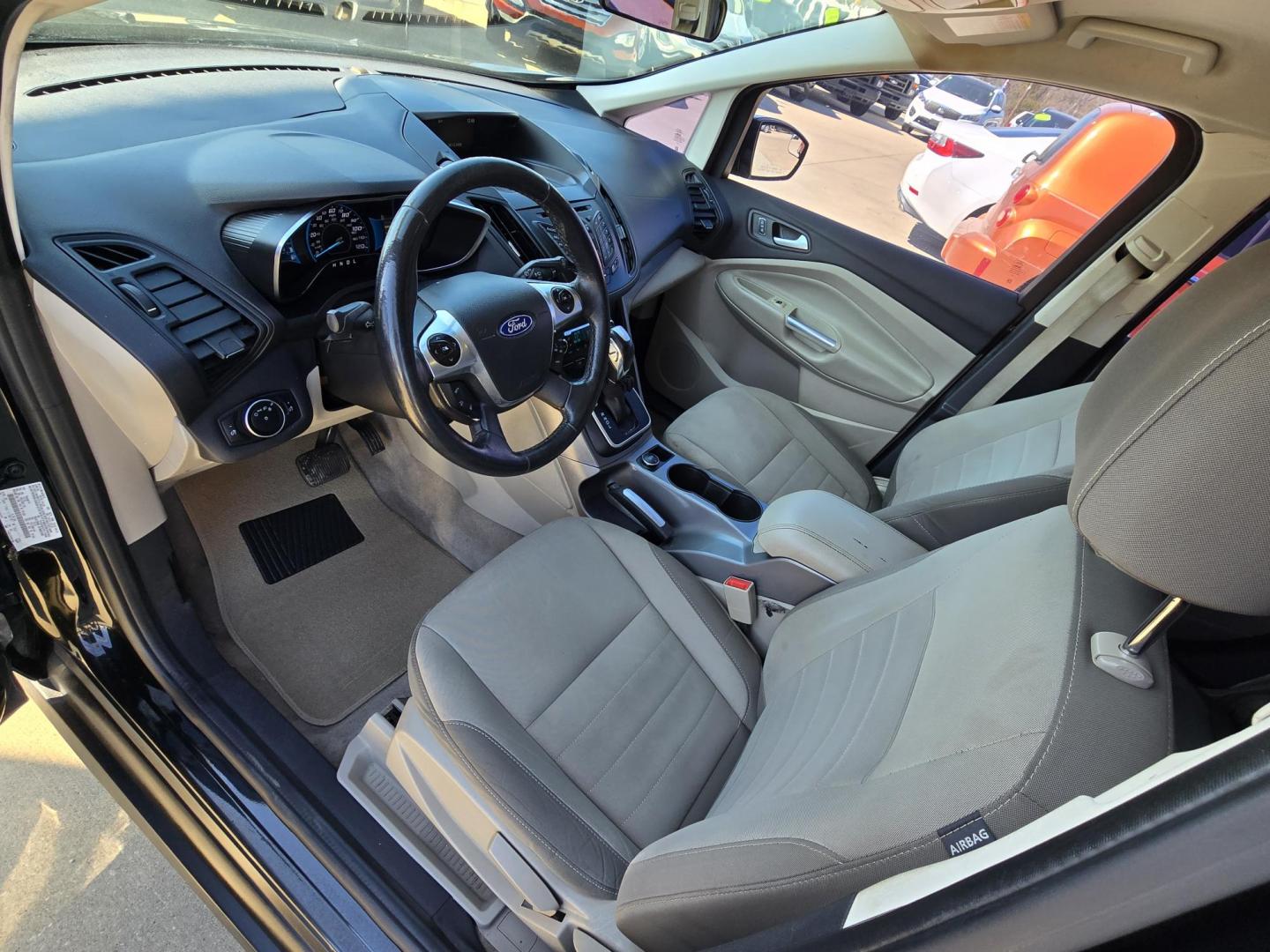 2015 BLACK METALLIC /BLACK Ford C-Max Hybrid SE (1FADP5AU7FL) with an 2.0L L4 DOHC 16V HYBRID engine, Continuously Variable Transmission transmission, located at 2660 S.Garland Avenue, Garland, TX, 75041, (469) 298-3118, 32.885551, -96.655602 - CASH$$$$$ CAR!! This is a Super Clean 2015 FORD C-MAX HYBRID SE! BLUETOOTH! SAT RADIO! SUPER CLEAN! MUST SEE! Come in for a test drive today. We are open from 10am-7pm Monday-Saturday. - Photo#10