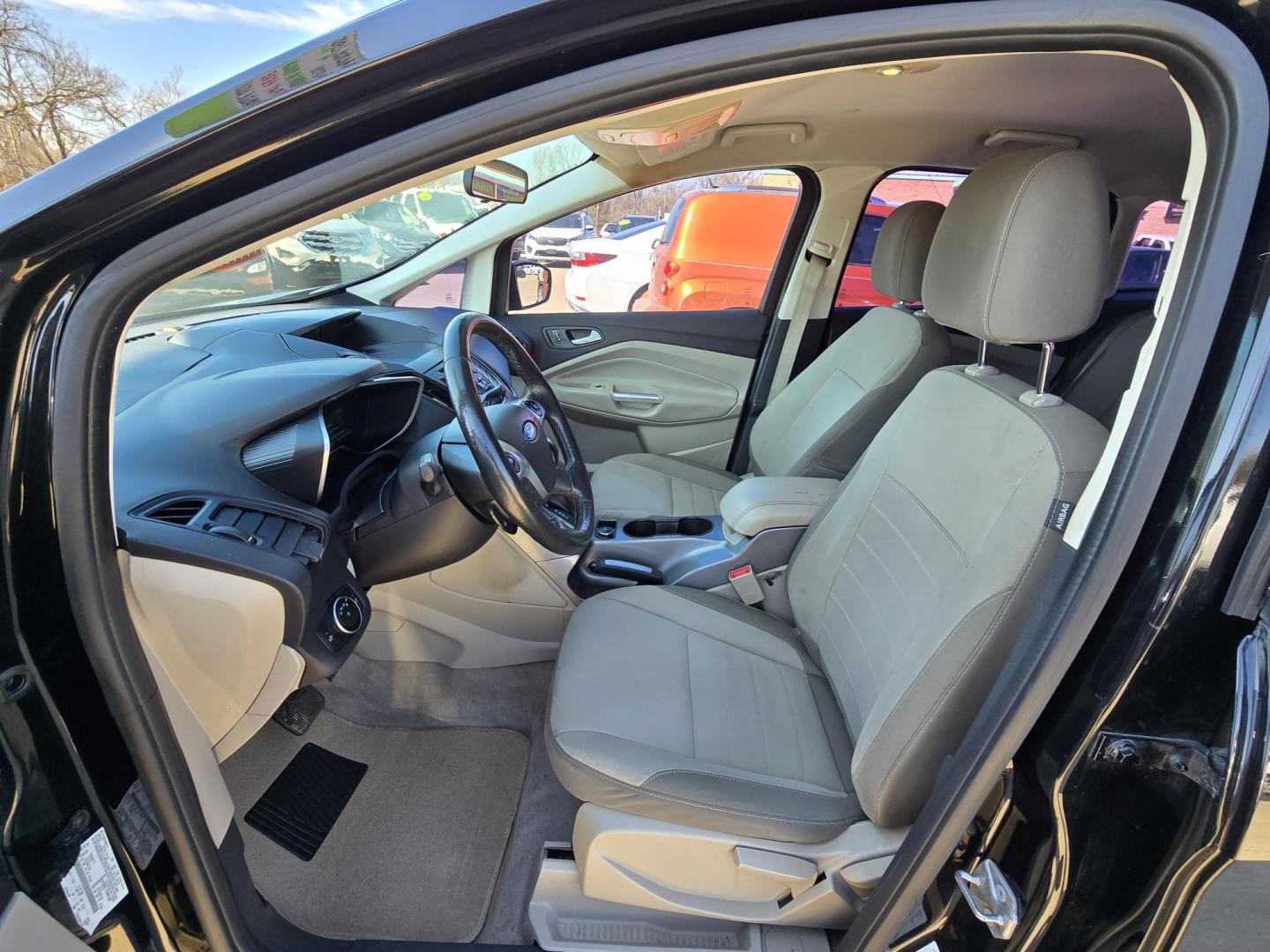 2015 BLACK METALLIC /BLACK Ford C-Max Hybrid SE (1FADP5AU7FL) with an 2.0L L4 DOHC 16V HYBRID engine, Continuously Variable Transmission transmission, located at 2660 S.Garland Avenue, Garland, TX, 75041, (469) 298-3118, 32.885551, -96.655602 - CASH$$$$$ CAR!! This is a Super Clean 2015 FORD C-MAX HYBRID SE! BLUETOOTH! SAT RADIO! SUPER CLEAN! MUST SEE! Come in for a test drive today. We are open from 10am-7pm Monday-Saturday. - Photo#11