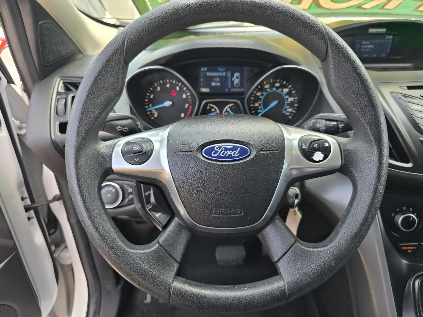 2015 WHITE Ford Escape SE (1FMCU0G93FU) with an 2.0L L4 DOHC 16V engine, 6-Speed Automatic transmission, located at 2660 S.Garland Avenue, Garland, TX, 75041, (469) 298-3118, 32.885551, -96.655602 - Photo#12