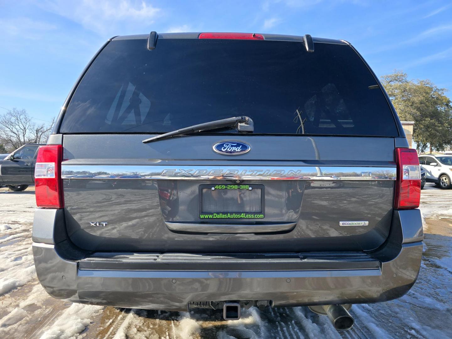 2015 GRAY Ford Expedition EL XLT (1FMJK1HT3FE) with an 3.5L V6 DOHC 24V FFV engine, 6-Speed Automatic transmission, located at 2660 S.Garland Avenue, Garland, TX, 75041, (469) 298-3118, 32.885551, -96.655602 - Photo#4