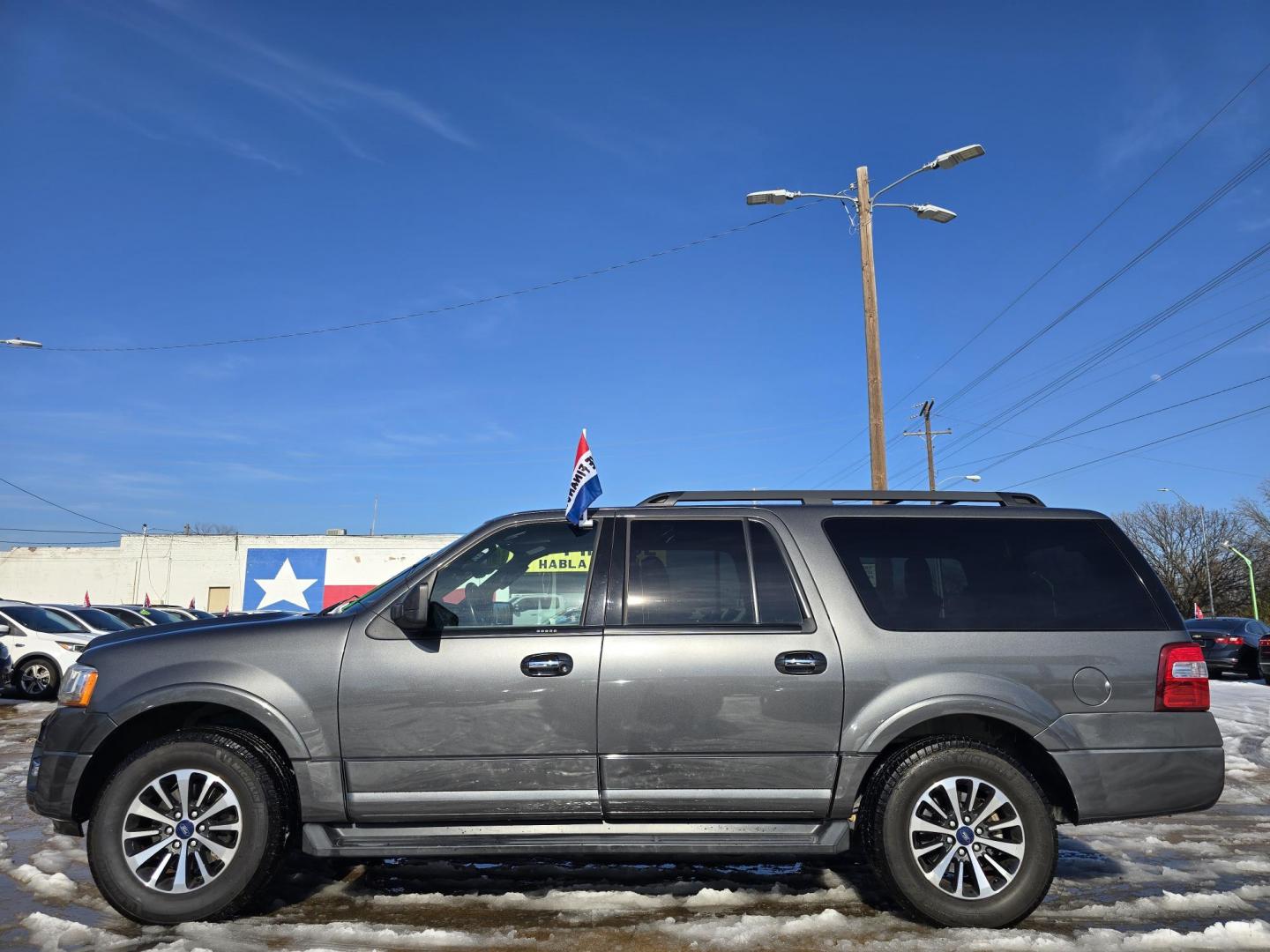 2015 GRAY Ford Expedition EL XLT (1FMJK1HT3FE) with an 3.5L V6 DOHC 24V FFV engine, 6-Speed Automatic transmission, located at 2660 S.Garland Avenue, Garland, TX, 75041, (469) 298-3118, 32.885551, -96.655602 - Photo#6