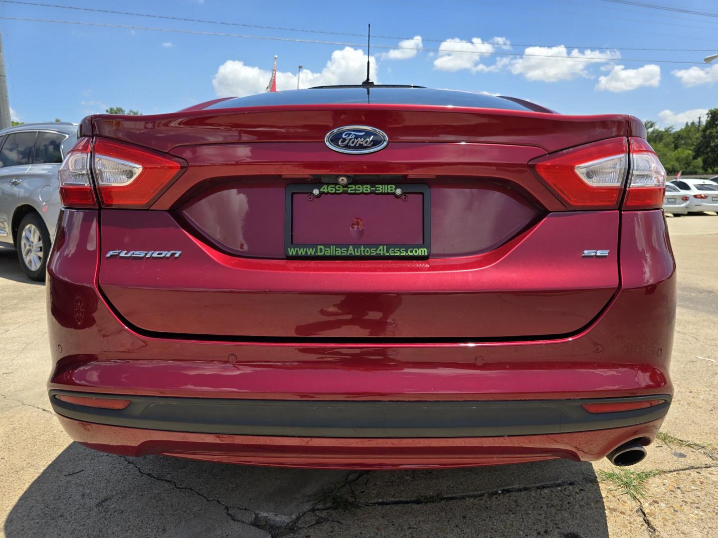 2015 RED Ford Fusion SE (3FA6P0H75FR) with an 2.5L L4 DOHC 16V engine, AUTO transmission, located at 2660 S.Garland Avenue, Garland, TX, 75041, (469) 298-3118, 32.885551, -96.655602 - Photo#7