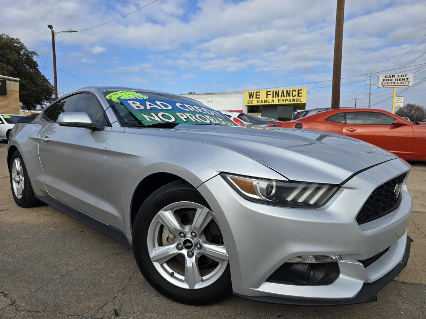 2015 SILVER Ford Mustang EcoBoost (1FA6P8TH0F5) with an 2.3L L4 DOHC 16V engine, AUTO transmission, located at 2660 S.Garland Avenue, Garland, TX, 75041, (469) 298-3118, 32.885551, -96.655602 - Photo#1