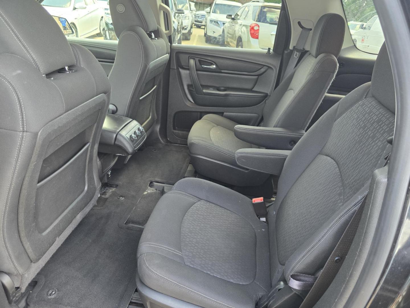 2015 BLACK GMC Acadia SLE-2 (1GKKVPKD1FJ) with an 3.6L V6 DOHC 24V engine, 6-Speed Automatic transmission, located at 2660 S.Garland Avenue, Garland, TX, 75041, (469) 298-3118, 32.885551, -96.655602 - Photo#14