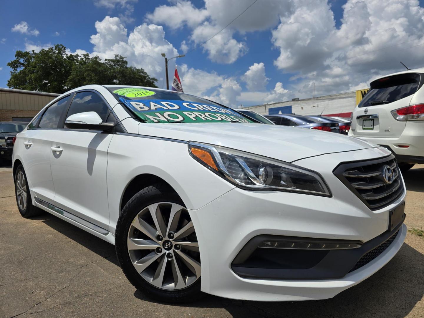 2015 DIAMOND WHITE /GRAY Hyundai Sonata Sport (5NPE34AF1FH) with an 2.4L L4 DOHC 16V engine, 6-Speed Automatic transmission, located at 2660 S.Garland Avenue, Garland, TX, 75041, (469) 298-3118, 32.885551, -96.655602 - Photo#0