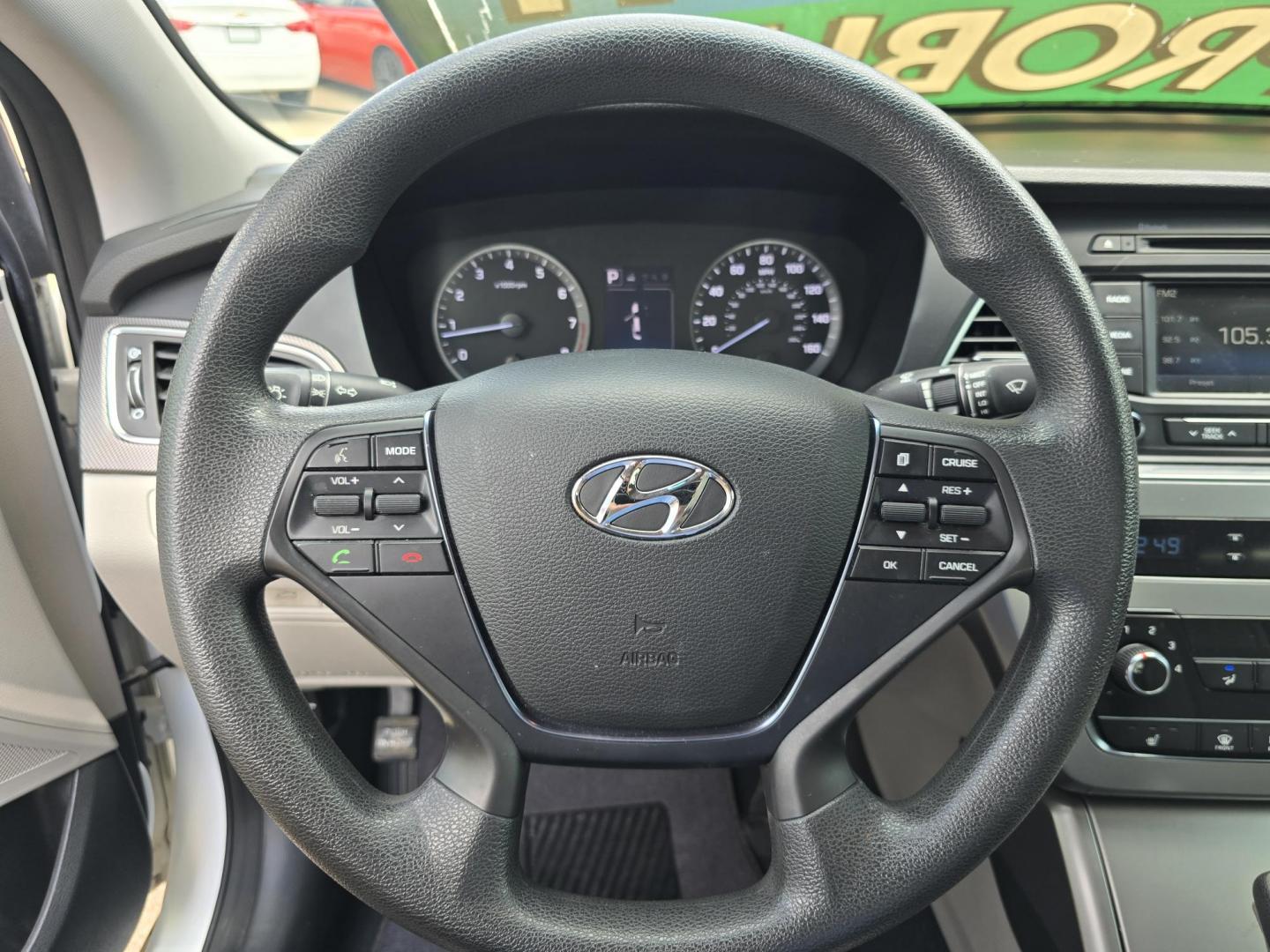 2015 DIAMOND WHITE /GRAY Hyundai Sonata Sport (5NPE34AF1FH) with an 2.4L L4 DOHC 16V engine, 6-Speed Automatic transmission, located at 2660 S.Garland Avenue, Garland, TX, 75041, (469) 298-3118, 32.885551, -96.655602 - Photo#12