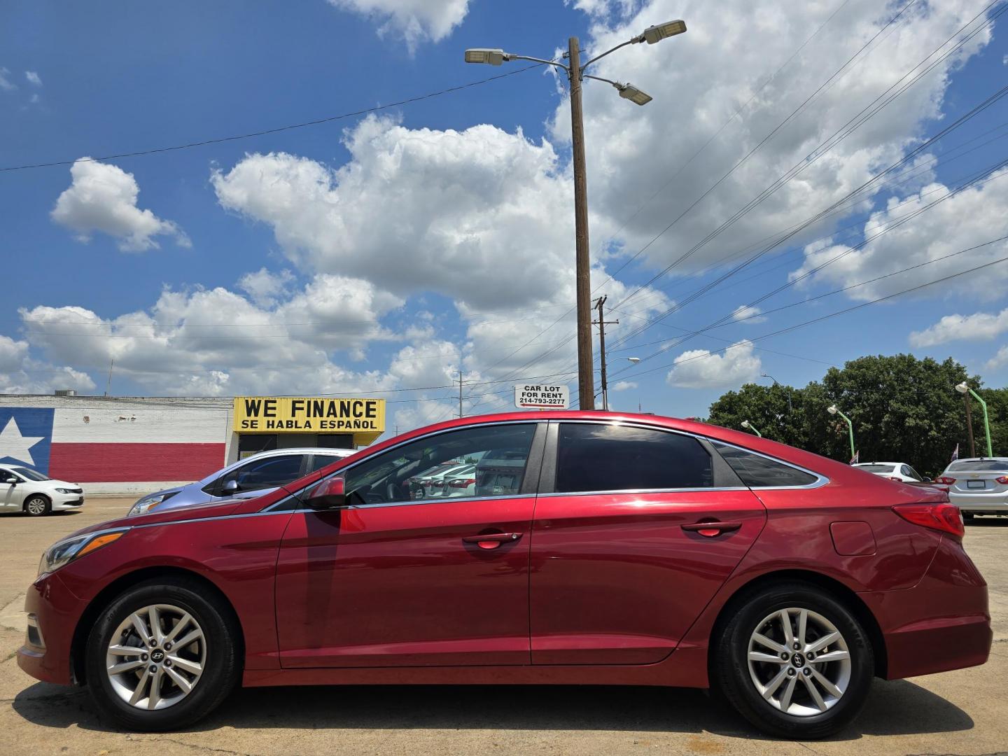 2015 RED Hyundai Sonata ECO (5NPE24AF1FH) with an 1.6L L4 DOHC 16V engine, 7-Speed Automatic transmission, located at 2660 S.Garland Avenue, Garland, TX, 75041, (469) 298-3118, 32.885551, -96.655602 - Photo#6