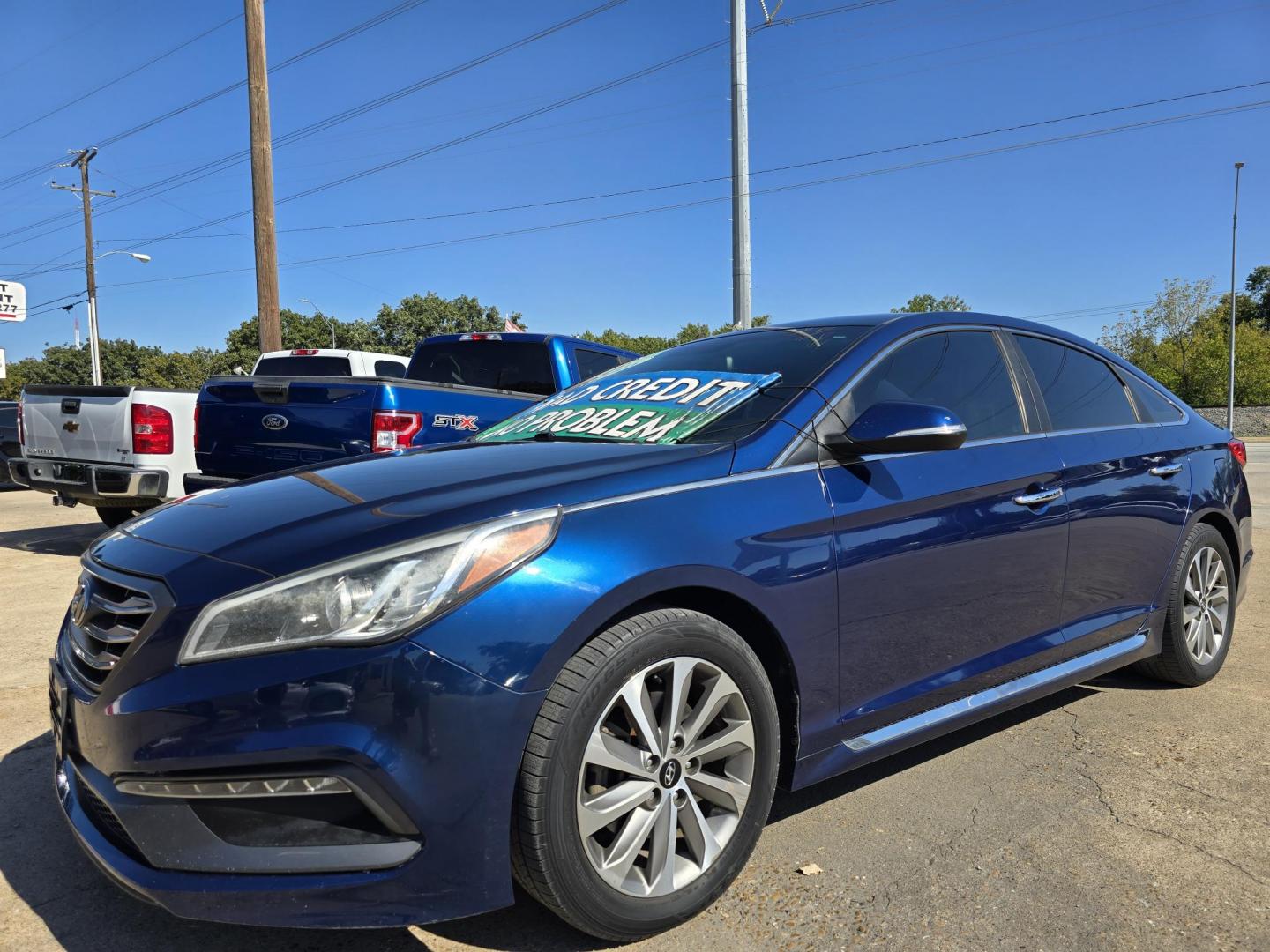 2015 BLUE Hyundai Sonata Sport (5NPE34AFXFH) with an 2.4L L4 DOHC 16V engine, 6-Speed Automatic transmission, located at 2660 S.Garland Avenue, Garland, TX, 75041, (469) 298-3118, 32.885551, -96.655602 - Photo#7