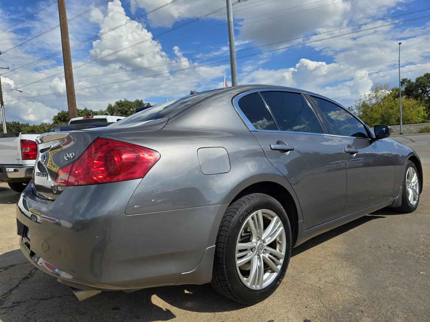 2015 Infiniti Q40 (JN1CV6AR0FM) with an 3.7L V6 DOHC 24V engine, 7-Speed Automatic transmission, located at 2660 S.Garland Avenue, Garland, TX, 75041, (469) 298-3118, 32.885551, -96.655602 - Welcome to DallasAutos4Less, one of the Premier BUY HERE PAY HERE Dealers in the North Dallas Area. We specialize in financing to people with NO CREDIT or BAD CREDIT. We need proof of income, proof of residence, and a ID. Come buy your new car from us today!! This is a 2015 INFINITI Q40 AWD SEDAN - Photo#3