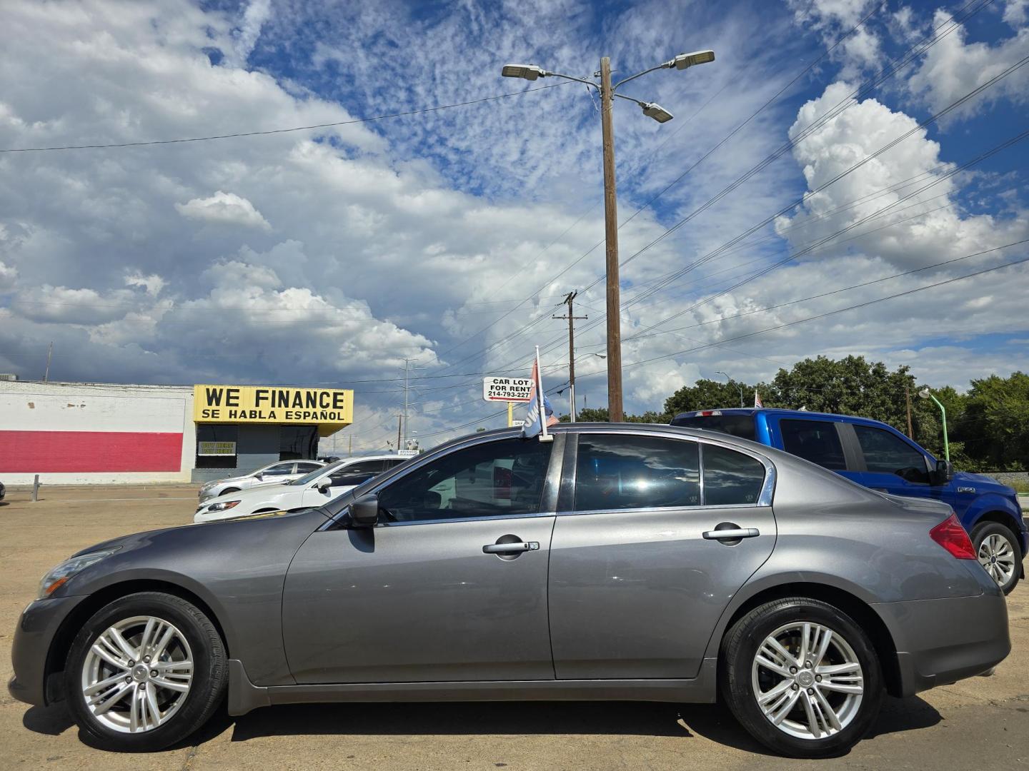2015 Infiniti Q40 (JN1CV6AR0FM) with an 3.7L V6 DOHC 24V engine, 7-Speed Automatic transmission, located at 2660 S.Garland Avenue, Garland, TX, 75041, (469) 298-3118, 32.885551, -96.655602 - Welcome to DallasAutos4Less, one of the Premier BUY HERE PAY HERE Dealers in the North Dallas Area. We specialize in financing to people with NO CREDIT or BAD CREDIT. We need proof of income, proof of residence, and a ID. Come buy your new car from us today!! This is a 2015 INFINITI Q40 AWD SEDAN - Photo#7