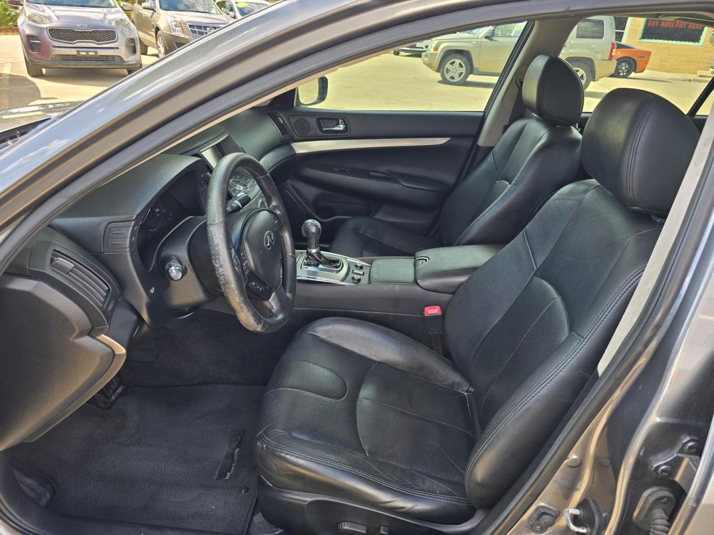 2015 Infiniti Q40 (JN1CV6AR0FM) with an 3.7L V6 DOHC 24V engine, 7-Speed Automatic transmission, located at 2660 S.Garland Avenue, Garland, TX, 75041, (469) 298-3118, 32.885551, -96.655602 - Welcome to DallasAutos4Less, one of the Premier BUY HERE PAY HERE Dealers in the North Dallas Area. We specialize in financing to people with NO CREDIT or BAD CREDIT. We need proof of income, proof of residence, and a ID. Come buy your new car from us today!! This is a 2015 INFINITI Q40 AWD SEDAN - Photo#12