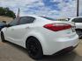 2015 DIAMOND WHITE Kia Forte EX (KNAFX4A86F5) with an 2.0L L4 DOHC 16V engine, 6-Speed Automatic transmission, located at 2660 S.Garland Avenue, Garland, TX, 75041, (469) 298-3118, 32.885551, -96.655602 - Photo#5