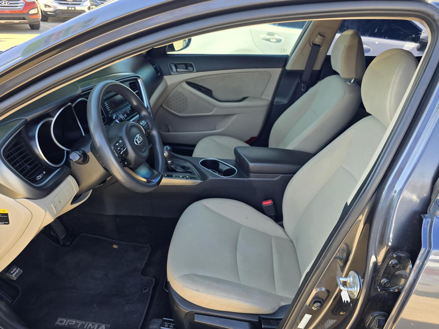 2015 DARK GRAY Kia Optima EX (KNAGM4A72F5) with an 2.4L L4 DOHC 16V engine, 6-Speed Automatic transmission, located at 2660 S.Garland Avenue, Garland, TX, 75041, (469) 298-3118, 32.885551, -96.655602 - Welcome to DallasAutos4Less, one of the Premier BUY HERE PAY HERE Dealers in the North Dallas Area. We specialize in financing to people with NO CREDIT or BAD CREDIT. We need proof of income, proof of residence, and a ID. Come buy your new car from us today!! This is a Very clean 2015 KIA OPTIMA - Photo#11