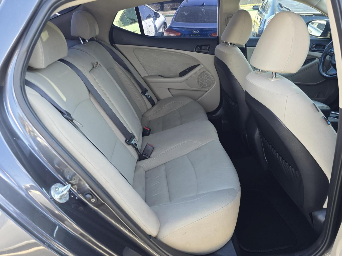 2015 DARK GRAY Kia Optima EX (KNAGM4A72F5) with an 2.4L L4 DOHC 16V engine, 6-Speed Automatic transmission, located at 2660 S.Garland Avenue, Garland, TX, 75041, (469) 298-3118, 32.885551, -96.655602 - Welcome to DallasAutos4Less, one of the Premier BUY HERE PAY HERE Dealers in the North Dallas Area. We specialize in financing to people with NO CREDIT or BAD CREDIT. We need proof of income, proof of residence, and a ID. Come buy your new car from us today!! This is a Very clean 2015 KIA OPTIMA - Photo#15