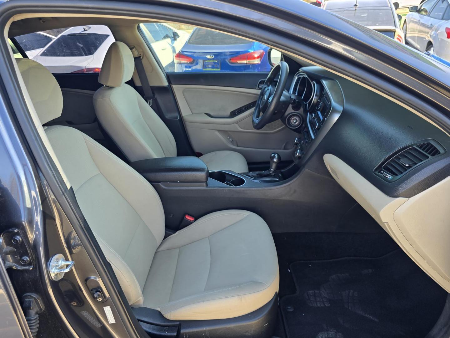 2015 DARK GRAY Kia Optima EX (KNAGM4A72F5) with an 2.4L L4 DOHC 16V engine, 6-Speed Automatic transmission, located at 2660 S.Garland Avenue, Garland, TX, 75041, (469) 298-3118, 32.885551, -96.655602 - Welcome to DallasAutos4Less, one of the Premier BUY HERE PAY HERE Dealers in the North Dallas Area. We specialize in financing to people with NO CREDIT or BAD CREDIT. We need proof of income, proof of residence, and a ID. Come buy your new car from us today!! This is a Very clean 2015 KIA OPTIMA - Photo#16