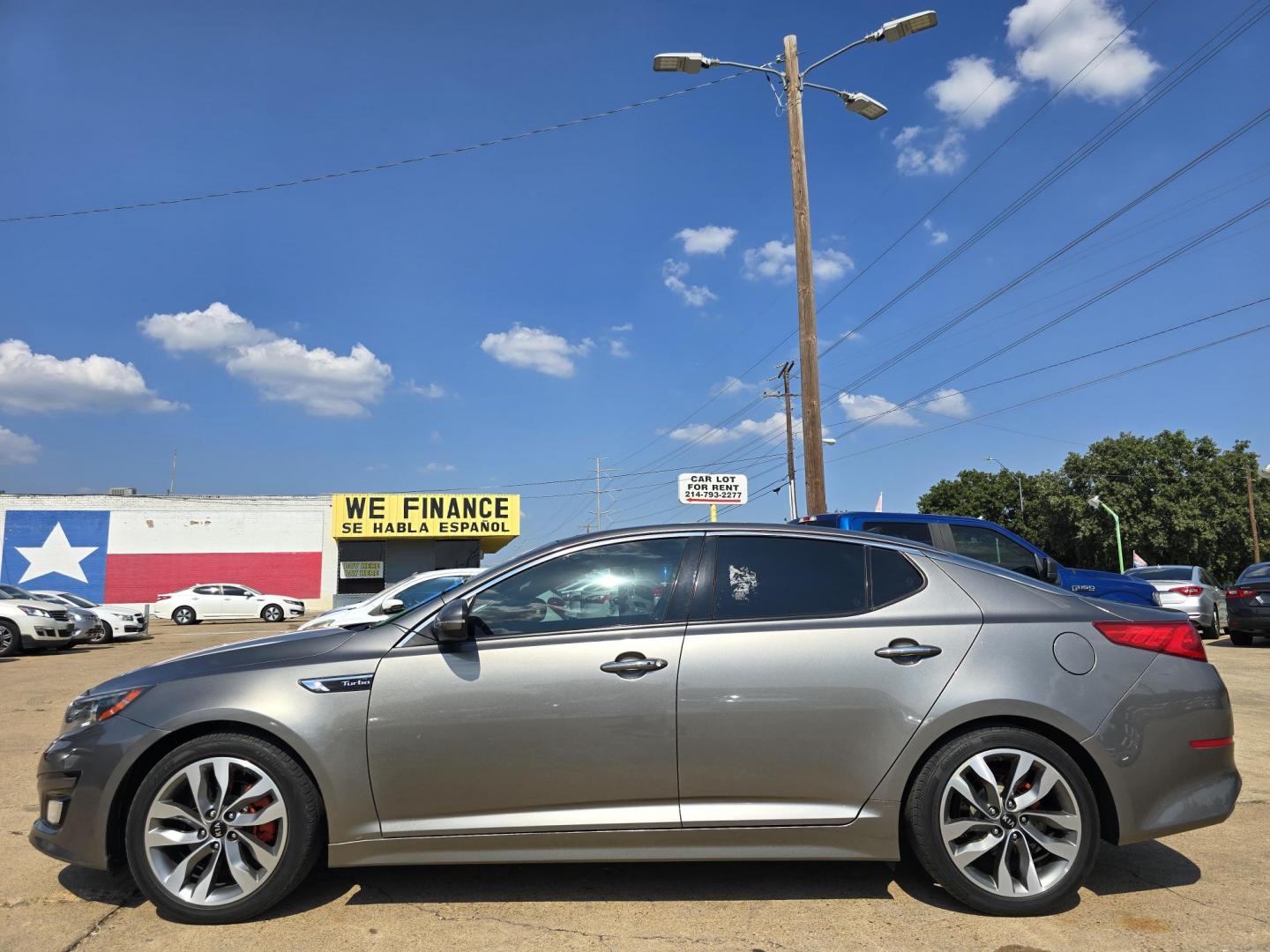 2015 GRAY Kia Optima SX Turbo (5XXGR4A65FG) with an 2.0L L4 DOHC 16V TURBO engine, 6-Speed Automatic transmission, located at 2660 S.Garland Avenue, Garland, TX, 75041, (469) 298-3118, 32.885551, -96.655602 - Photo#6
