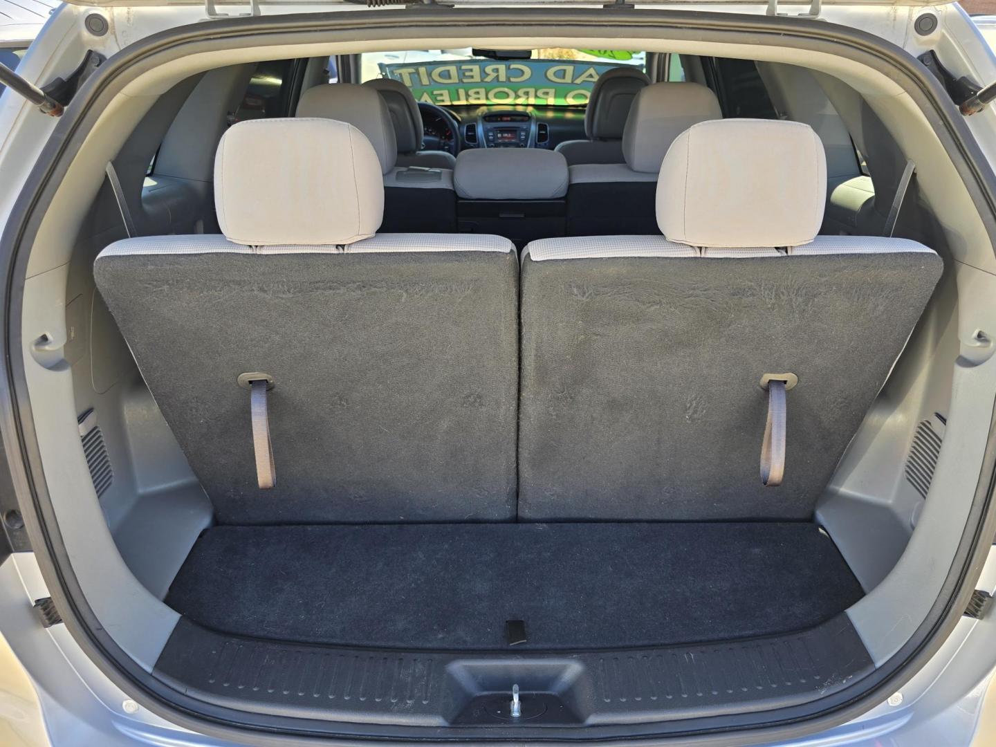 2015 SILVER Kia Sorento LX (5XYKT4A67FG) with an 2.4L L4 DOHC 16V engine, 6-Speed Automatic transmission, located at 2660 S.Garland Avenue, Garland, TX, 75041, (469) 298-3118, 32.885551, -96.655602 - BRAND NEW ENGINE FROM KIA! 3YR KIA WARRANTY! - Photo#18