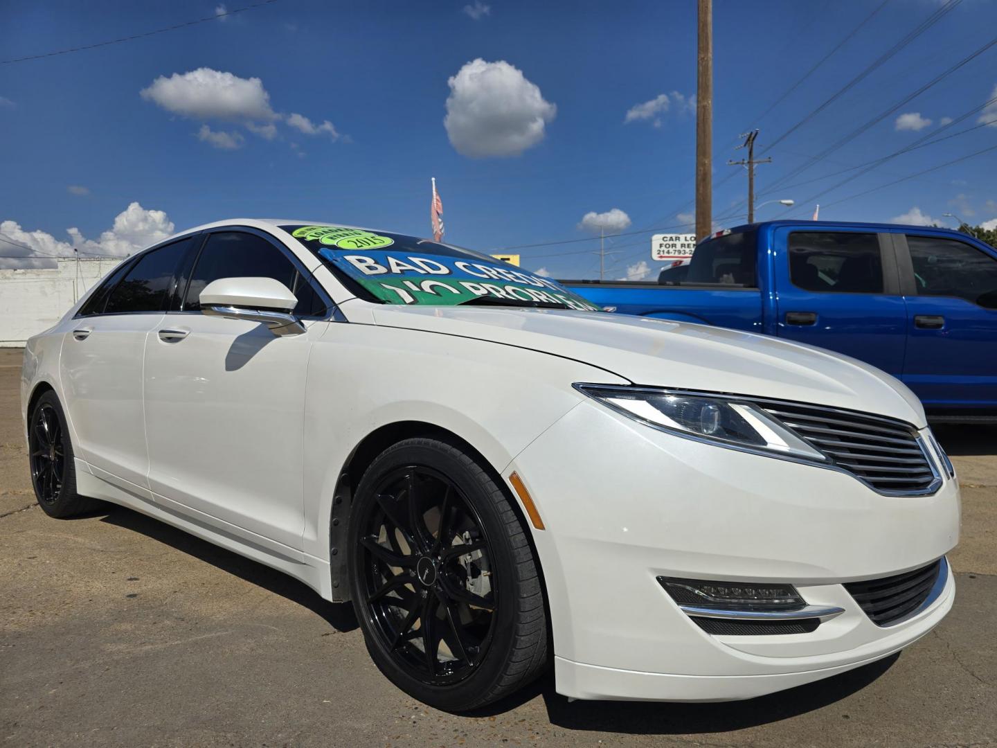 2015 DIAMOND WHITE Lincoln MKZ Hybrid Sedan (3LN6L2LU8FR) with an 2.0L L4 DOHC 16V HYBRID engine, Continuously Variable Transmission transmission, located at 2660 S.Garland Avenue, Garland, TX, 75041, (469) 298-3118, 32.885551, -96.655602 - Photo#1