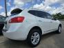 2015 DIAMOND WHITE Nissan Rogue Select Select S (JN8AS5MT3FW) with an 2.5L L4 DOHC 16V engine, Continuously Variable Transmission transmission, located at 2660 S.Garland Avenue, Garland, TX, 75041, (469) 298-3118, 32.885551, -96.655602 - Photo#3
