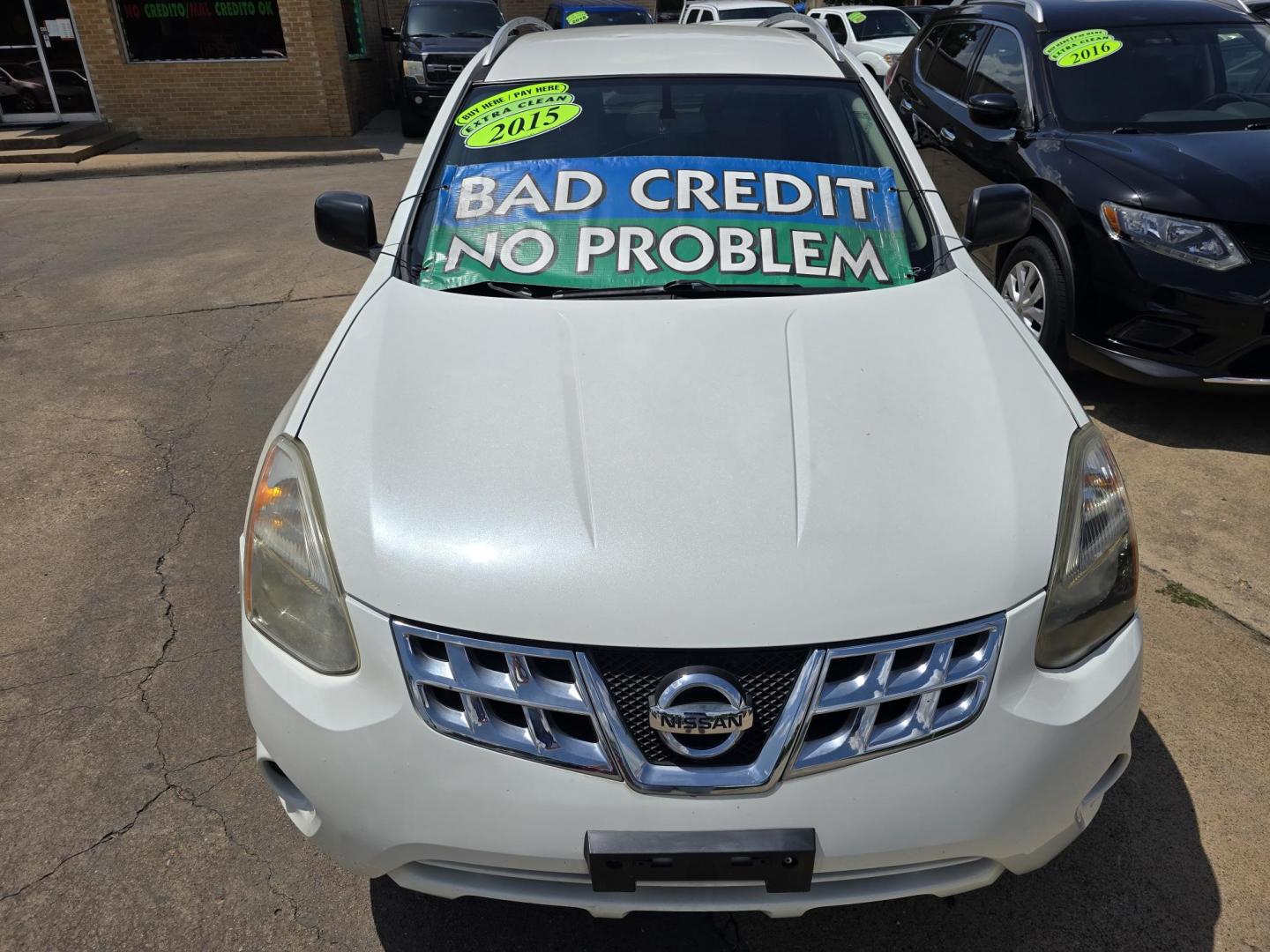2015 DIAMOND WHITE Nissan Rogue Select Select S (JN8AS5MT3FW) with an 2.5L L4 DOHC 16V engine, Continuously Variable Transmission transmission, located at 2660 S.Garland Avenue, Garland, TX, 75041, (469) 298-3118, 32.885551, -96.655602 - Photo#8