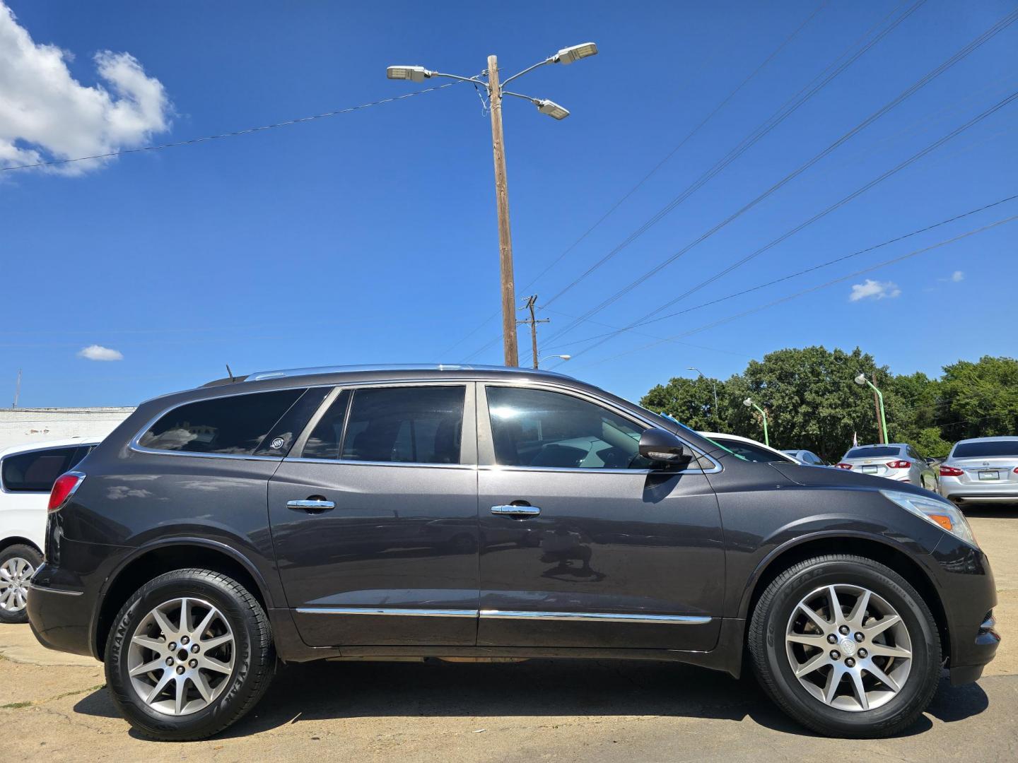 2016 BLACK Buick Enclave Leather (5GAKRBKD2GJ) with an 3.6L V6 DOHC 24V engine, 6-Speed Automatic Overdrive transmission, located at 2660 S.Garland Avenue, Garland, TX, 75041, (469) 298-3118, 32.885551, -96.655602 - Photo#2