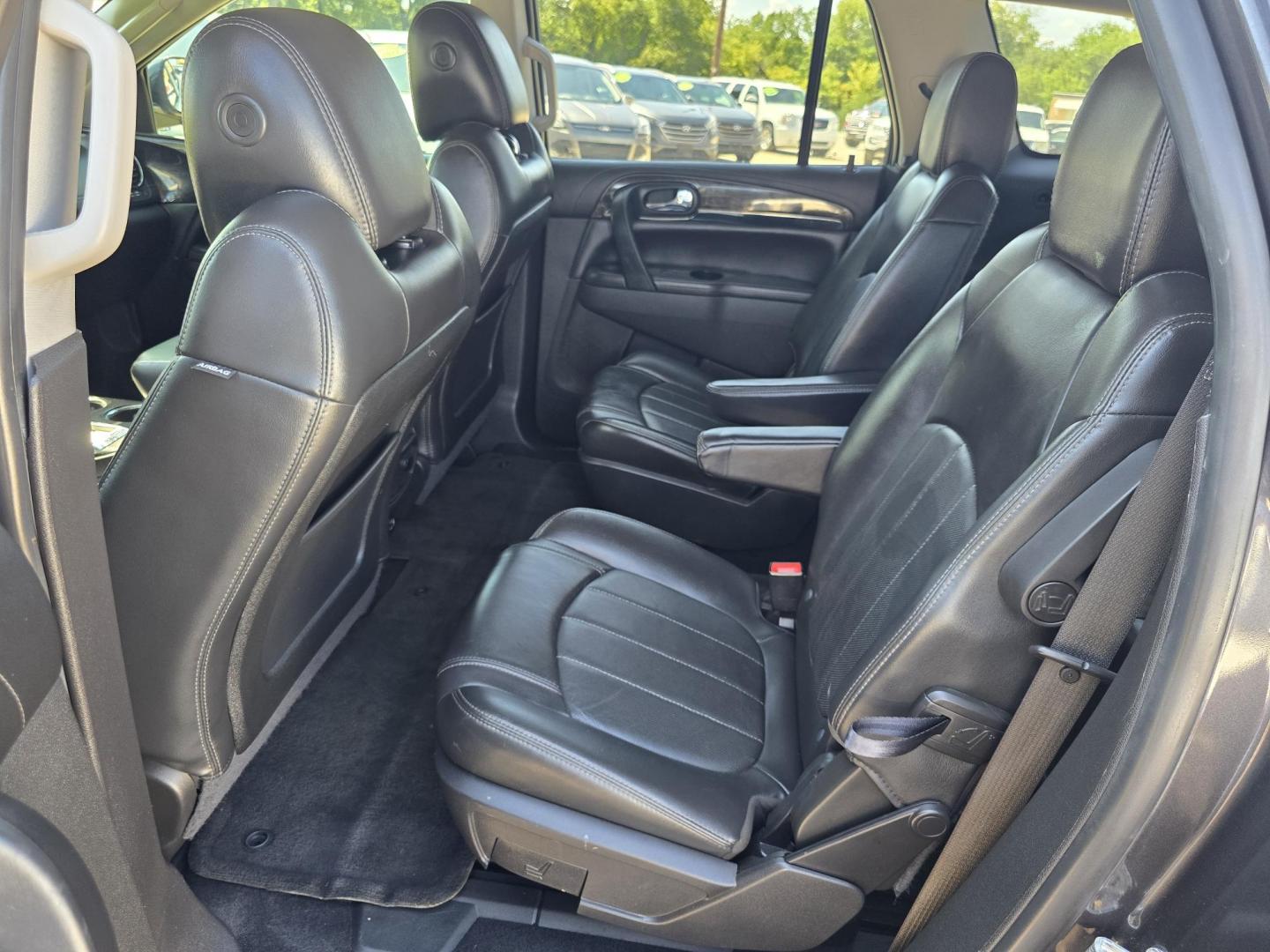 2016 BLACK Buick Enclave Leather (5GAKRBKD2GJ) with an 3.6L V6 DOHC 24V engine, 6-Speed Automatic Overdrive transmission, located at 2660 S.Garland Avenue, Garland, TX, 75041, (469) 298-3118, 32.885551, -96.655602 - Photo#18